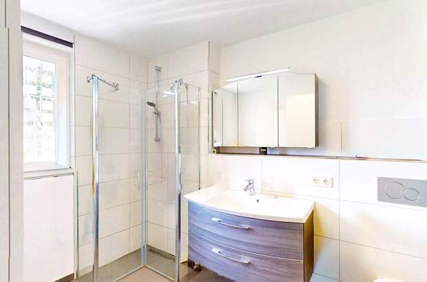 Wohnung mit Balkon kaufen in 72639 Neuffen (Bild 4)