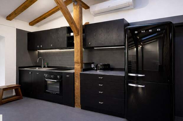 Altbauwohnung kaufen in 10967 Berlin (Bild 2)