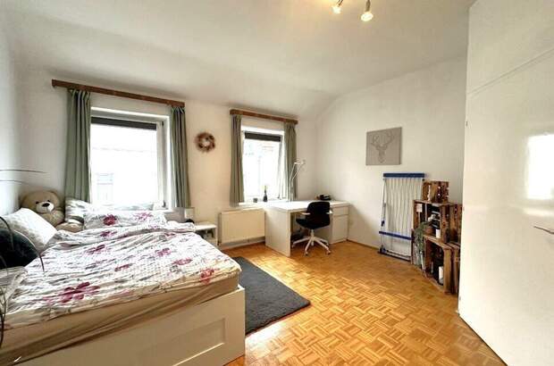 Altbauwohnung mit Balkon kaufen in 8010 Graz (Bild 2)