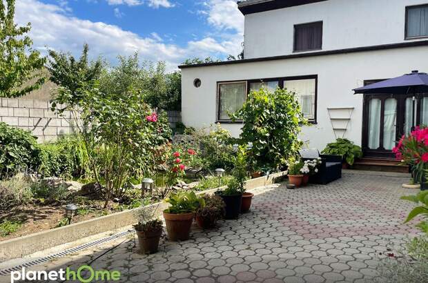 Gastronomie und Wohnung kaufen in 7122 Gols (Bild 1)