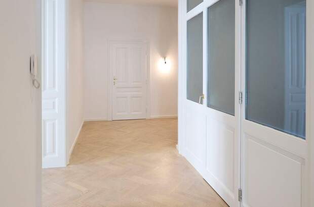 Altbauwohnung mit Balkon mieten in 1080 Wien (Bild 5)