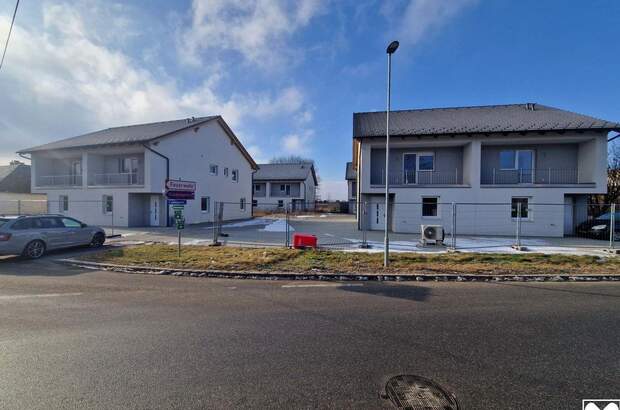 Haus kaufen in 2002 Niederhollabrunn (Bild 1)