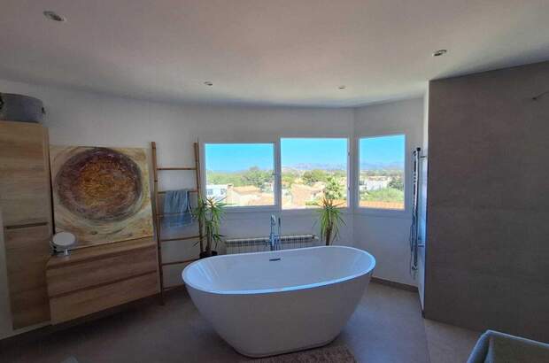 Haus kaufen in 7180 El Toro (Bild 1)