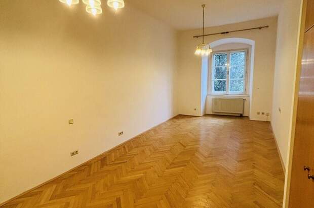 Altbauwohnung mieten in 8010 Graz (Bild 1)