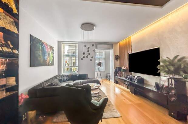 Altbauwohnung kaufen in 1050 Wien (Bild 2)