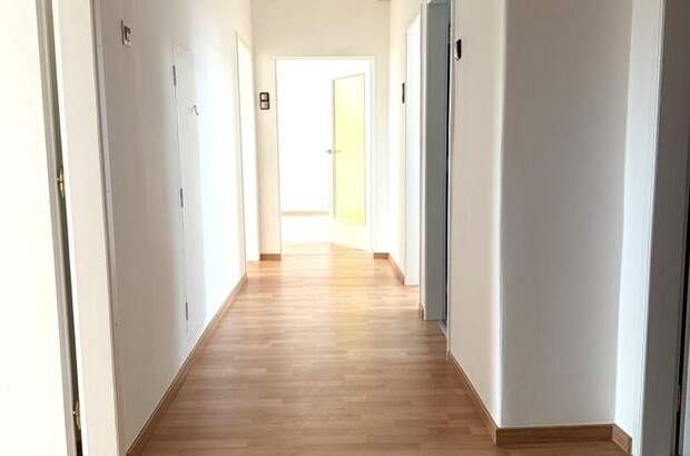 Altbauwohnung mit Balkon mieten in 8680 Mürzzuschlag (Bild 1)