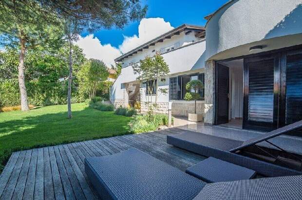 Haus kaufen in 52466 Novigrad (Bild 1)