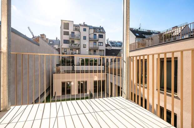 Altbauwohnung mit Balkon kaufen in 1160 Wien (Bild 1)