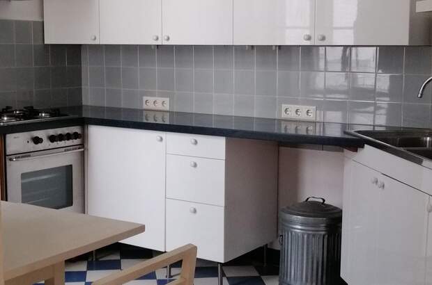 Altbauwohnung mit Balkon mieten in 1030 Wien (Bild 2)