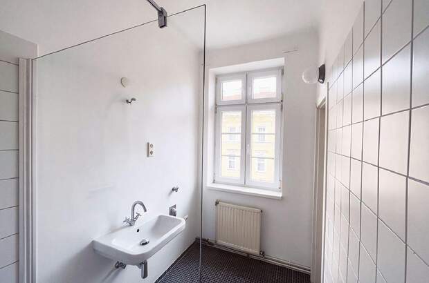 Altbauwohnung mit Balkon kaufen in 1170 Wien (Bild 4)
