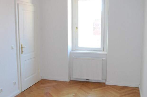 Altbauwohnung mit Balkon kaufen in 1040 Wien (Bild 4)