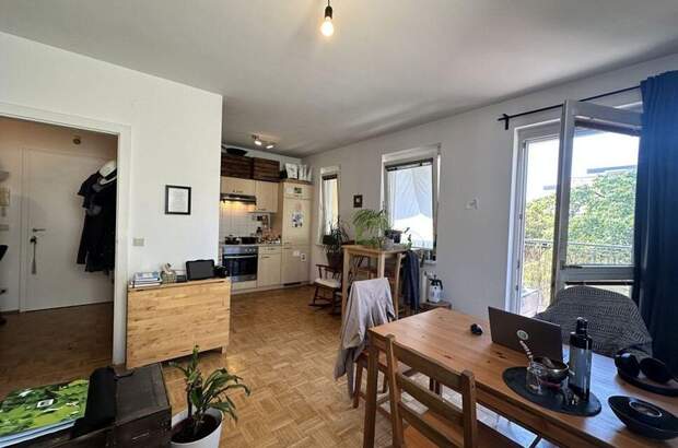 Altbauwohnung mit Balkon mieten in 8020 Graz (Bild 3)