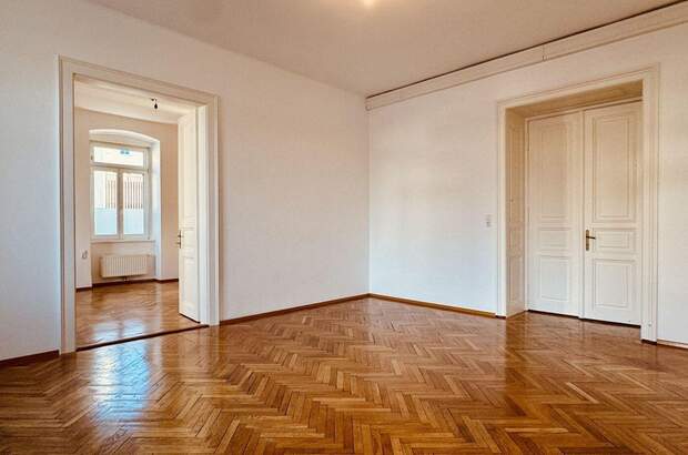 Altbauwohnung mit Balkon mieten in 4810 Gmunden (Bild 3)