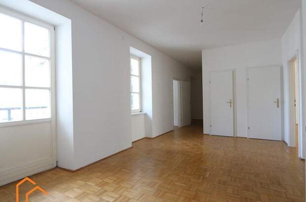 Altbauwohnung mit Balkon kaufen in 1070 Wien 7. (Bild 3)