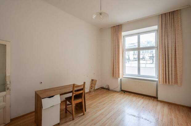 Altbauwohnung mit Balkon kaufen in 1200 Wien (Bild 2)