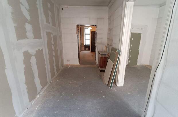 Altbauwohnung kaufen in 1090 Wien (Bild 1)