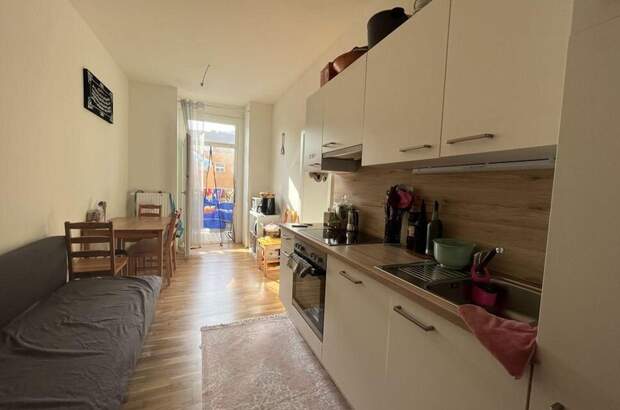 Altbauwohnung mit Balkon mieten in 8020 Graz (Bild 1)