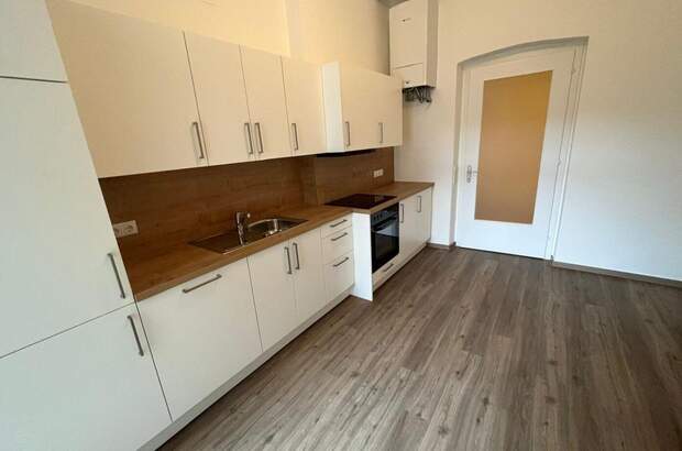 Altbauwohnung mit Balkon mieten in 8010 Graz (Bild 5)