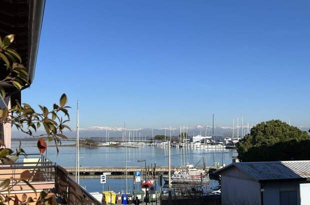 Altbauwohnung kaufen in 34073 Grado (Bild 2)