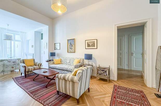 Altbauwohnung mit Balkon mieten in 1130 Wien
