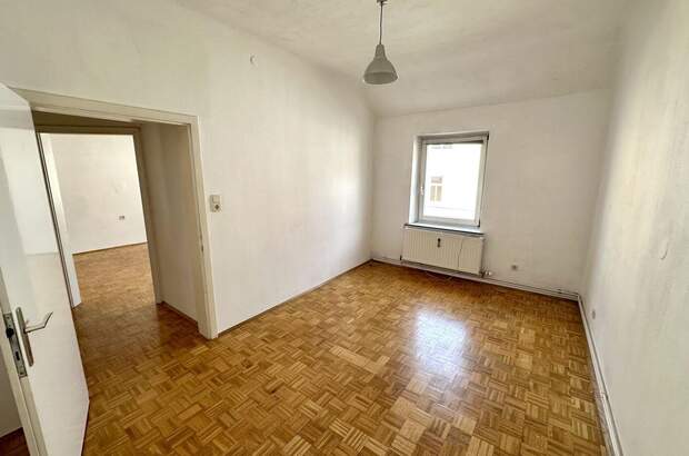 Altbauwohnung mit Balkon kaufen in 8010 Graz (Bild 3)