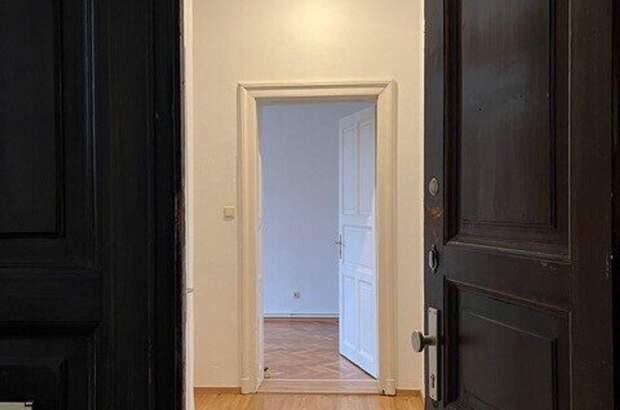 Altbauwohnung mit Balkon mieten in 8010 Graz (Bild 3)