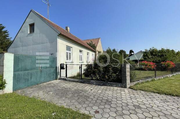 Einfamilienhaus kaufen in 2123 Hautzendorf (Bild 1)