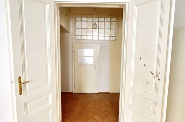 Altbauwohnung mit Balkon kaufen in 1050 Wien (Bild 4)