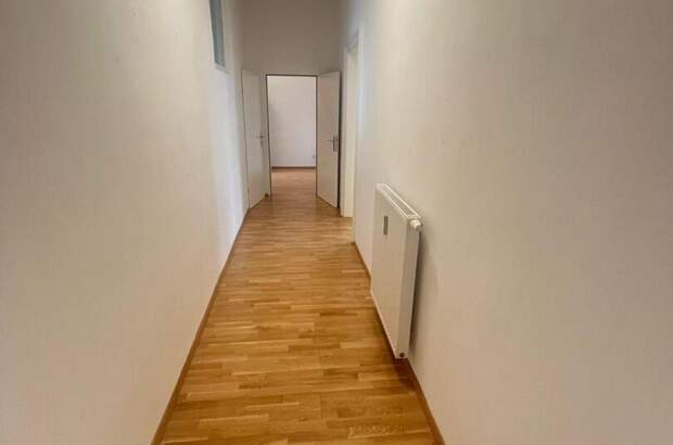 Altbauwohnung mit Balkon mieten in 8010 Graz (Bild 3)