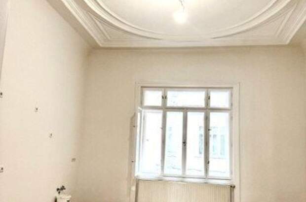 Altbauwohnung mit Balkon mieten in 1080 Wien (Bild 4)