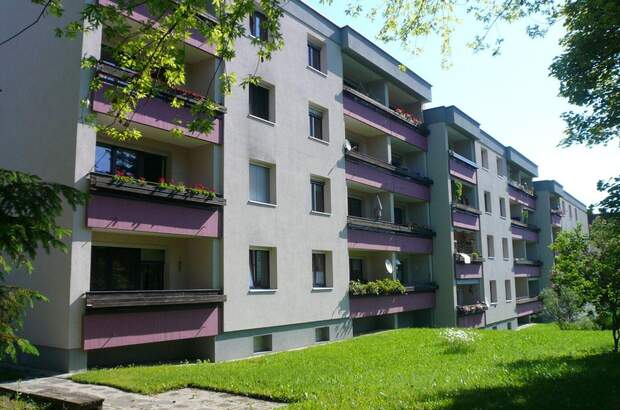 Wohnung mit Balkon kaufen in 9620 Hermagor
