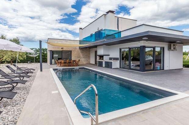 Haus kaufen in 52463 Višnjan (Bild 1)