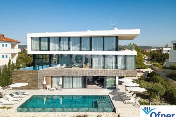 Haus kaufen in 23206 Sukošan (Bild 1)