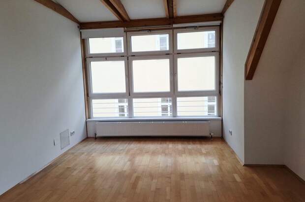 Altbauwohnung mit Balkon mieten in 8010 Graz (Bild 5)