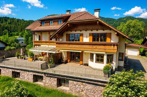 Altbauwohnung mit Balkon kaufen in 9762 Weißensee (Bild 1)