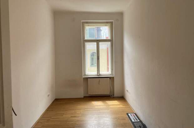 Altbauwohnung mit Balkon mieten in 8010 Graz (Bild 2)
