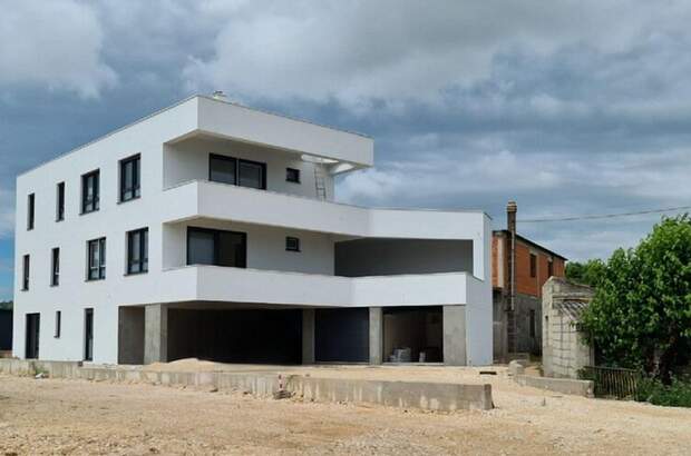 Eigentumswohnung in 23206 Sukošan (Bild 2)