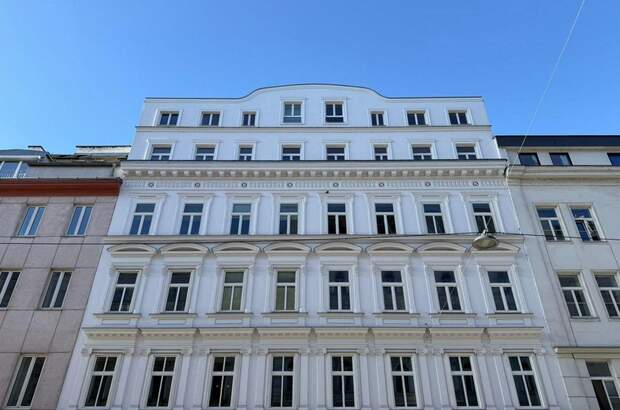 Altbauwohnung kaufen in 1050 Wien (Bild 2)