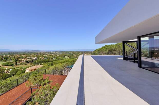 Haus mit Garten kaufen in 11310 Sotogrande