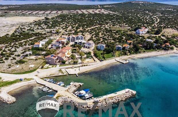 Wohnung mit Balkon kaufen in 23250 Košljun (Bild 3)