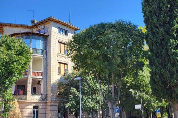 Altbauwohnung mit Balkon kaufen in 52100 Pula (Bild 5)