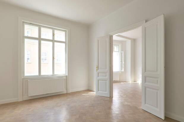 Altbauwohnung mit Balkon mieten in 1080 Wien (Bild 2)
