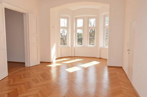 Altbauwohnung mit Balkon mieten in 2540 Bad Vöslau (Bild 1)