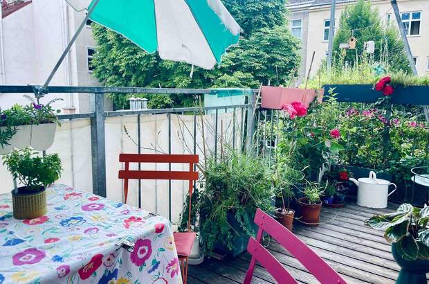 Altbauwohnung mit Balkon mieten in 1150 Wien