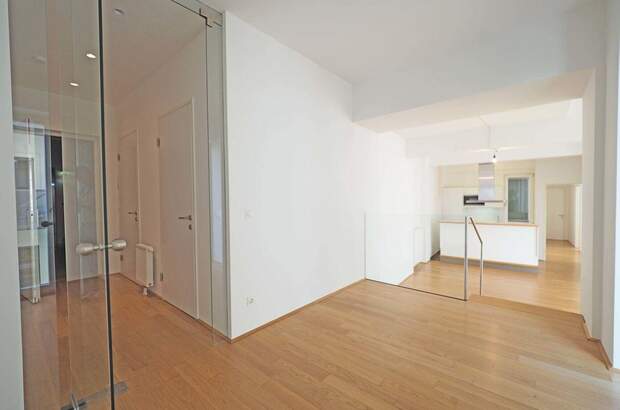 Altbauwohnung mit Balkon mieten in 1070 Wien (Bild 3)