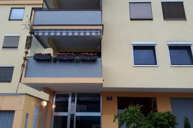 Altbauwohnung mit Balkon mieten in 6020 Innsbruck (Bild 2)