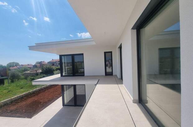 Haus kaufen in 52440 Porec (Bild 3)