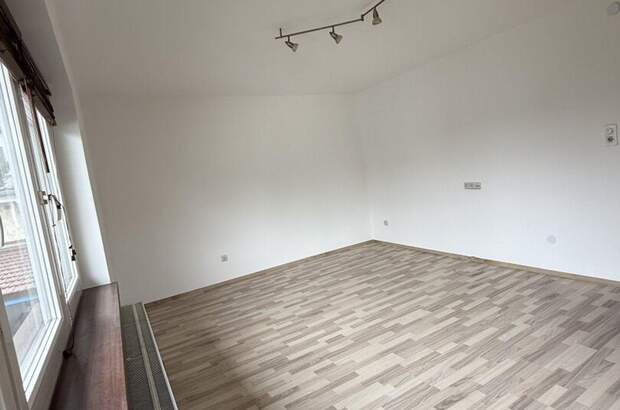 Altbauwohnung mit Balkon mieten in 8605 Kapfenberg (Bild 2)