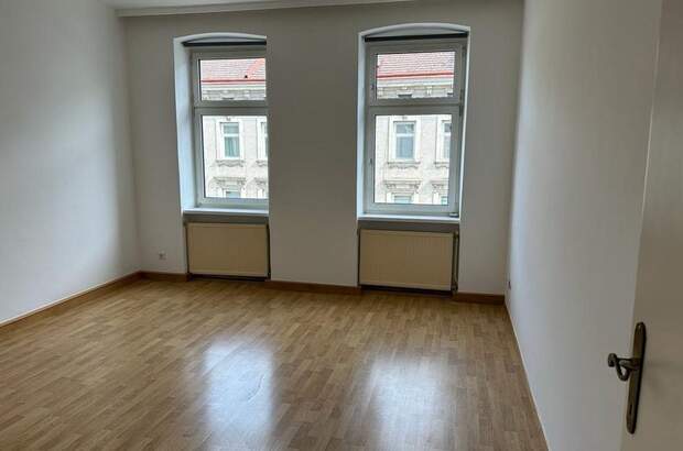 Altbauwohnung mieten in 1140 Wien (Bild 2)