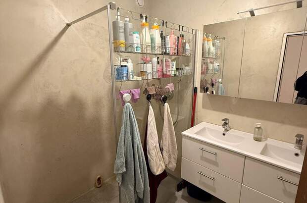 Altbauwohnung mit Balkon mieten in 9020 St. Martin (Bild 2)